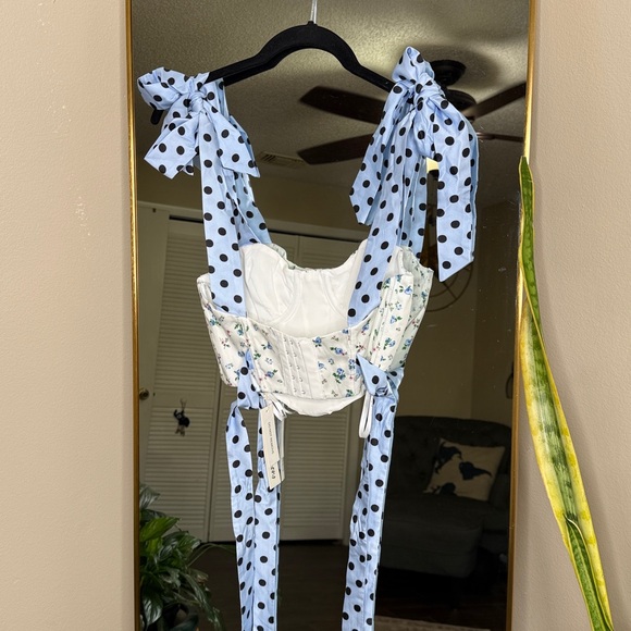 For love and lemons Eugene Polka Dot Floral crop top NWT - Picture 6 of 7